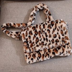 Fluffy cheetah print bag